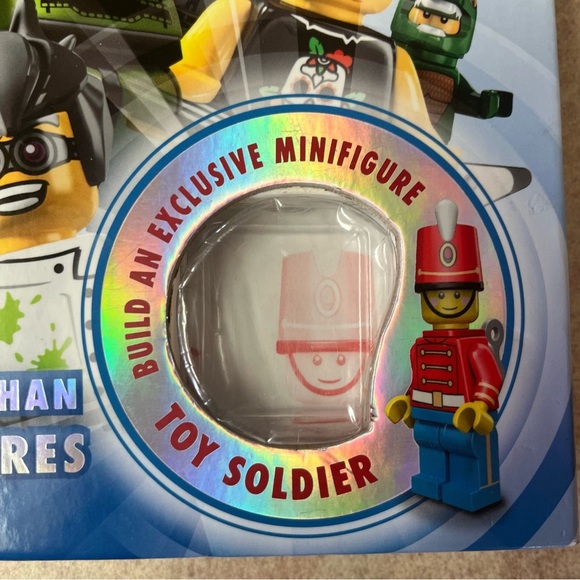 Lego Minifigures Character Hardcover Encyclopedia - Picture 2 of 16